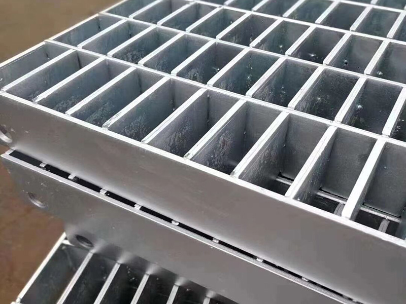 重荷载钢格板